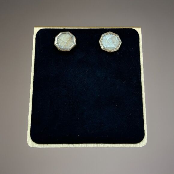 Octagon Stud Earrings Natural Cracked Shell Inlay Gold Tone Minimalist Geometric - Picture 3 of 3